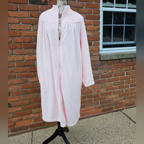 NWT Croft & Barrow Pink Velour House Dress | Zip-Front Cozy Lounge Robe - Picture 1 of 15